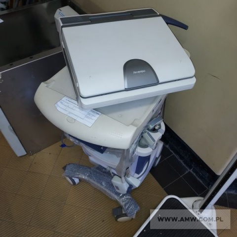 Sprzęt medyczny - pakiet zawierający 7 poz. asort. (wg oddzielnego wykazu), w tym m.in.: autoklawy, ultrasonograf, pompa infuzyjna, lasery terapeutyczne, szczudła itp.  